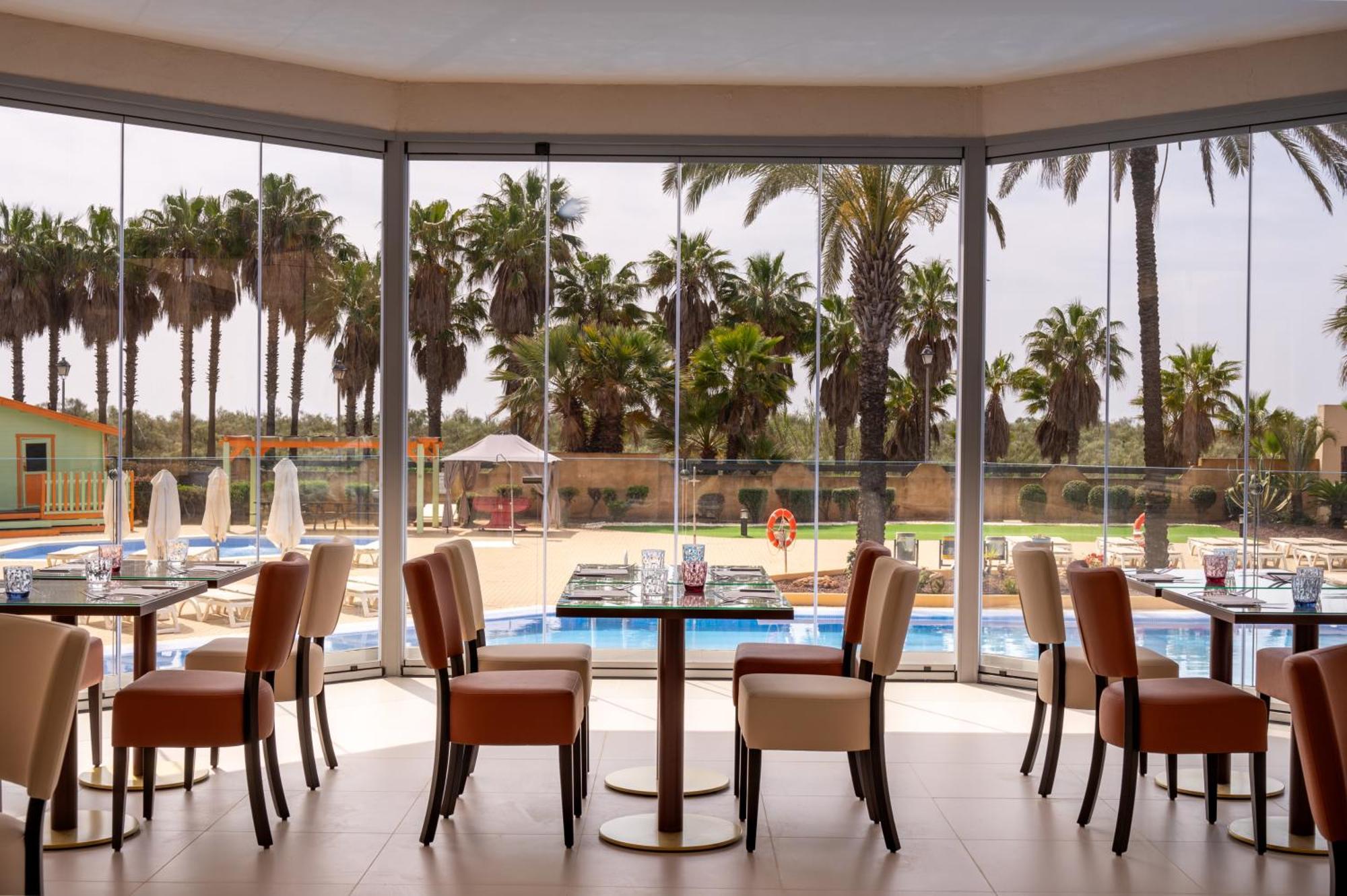 Gale Hotel